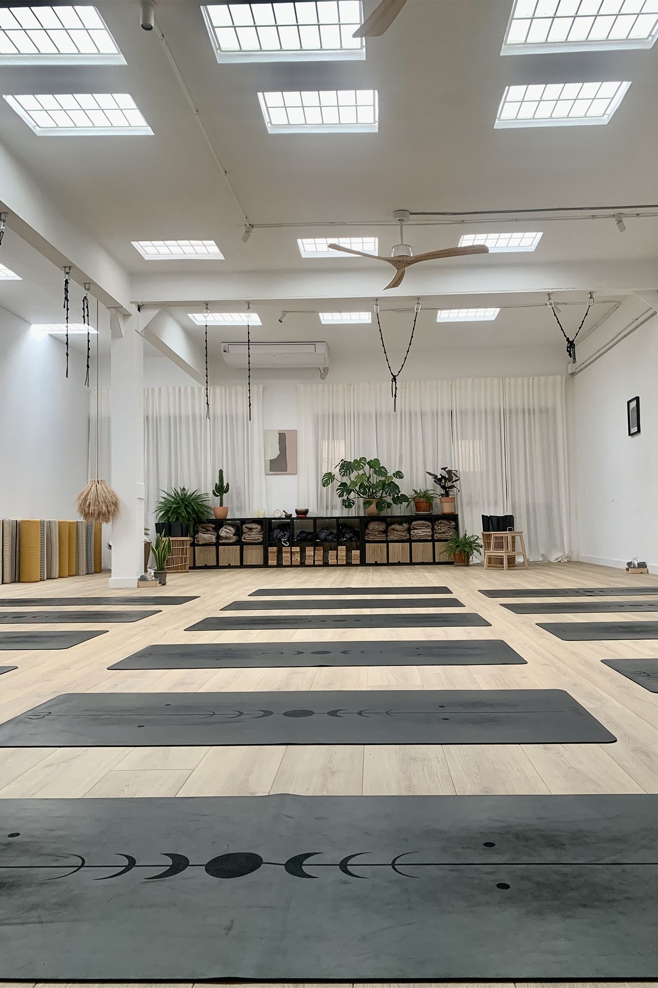 Los Mejores Centros Para Hacer Yoga Que Hay En Barcelona