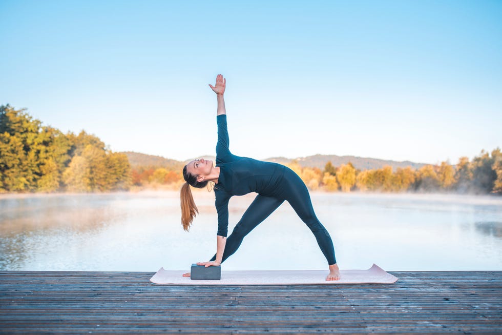 utthita parsvakonasana