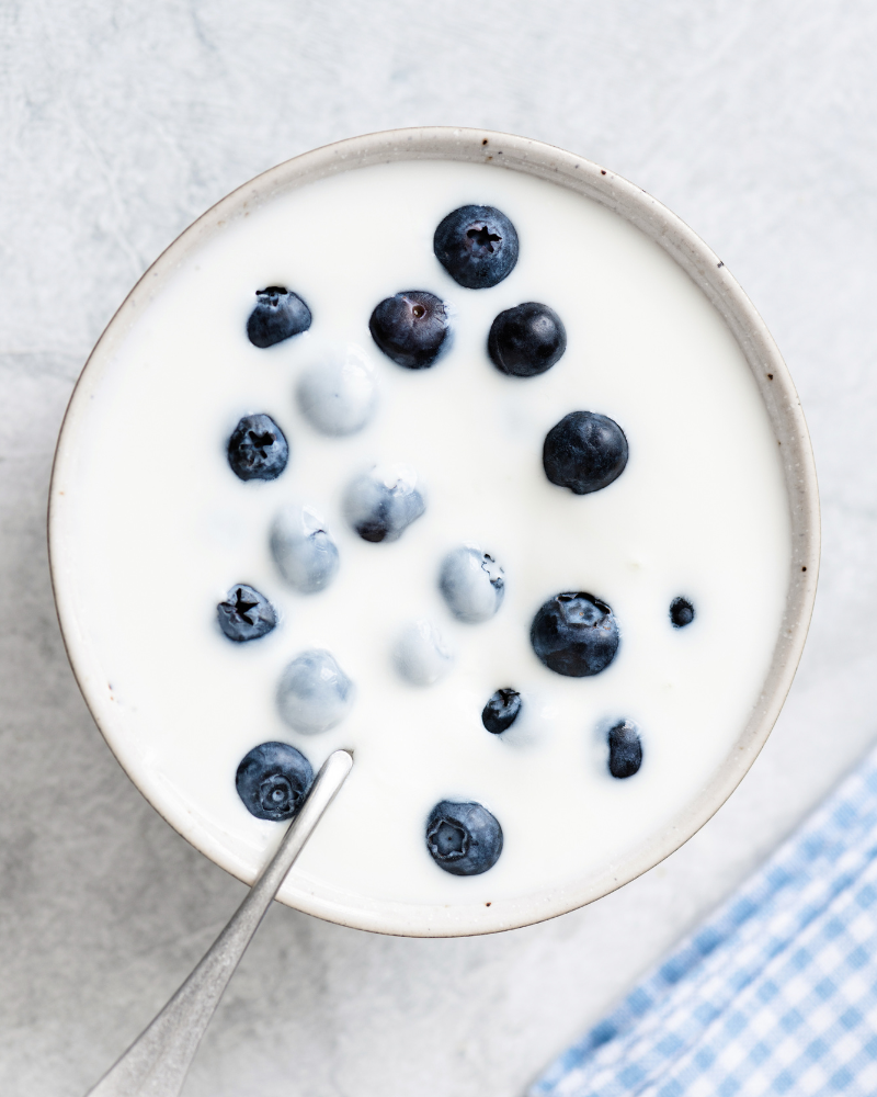 blueberries and yoghurt