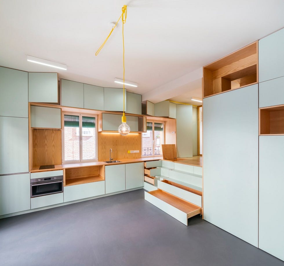 apartamento pequeño de madrid con muebles madulares para almacenaje, proyecto de elii arquitectos