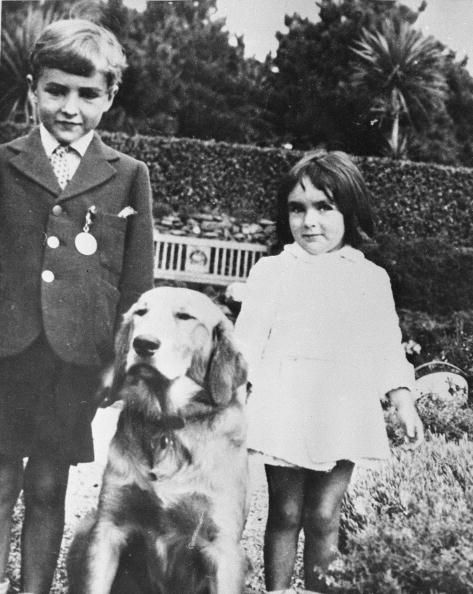 young elizabeth taylor with her brother