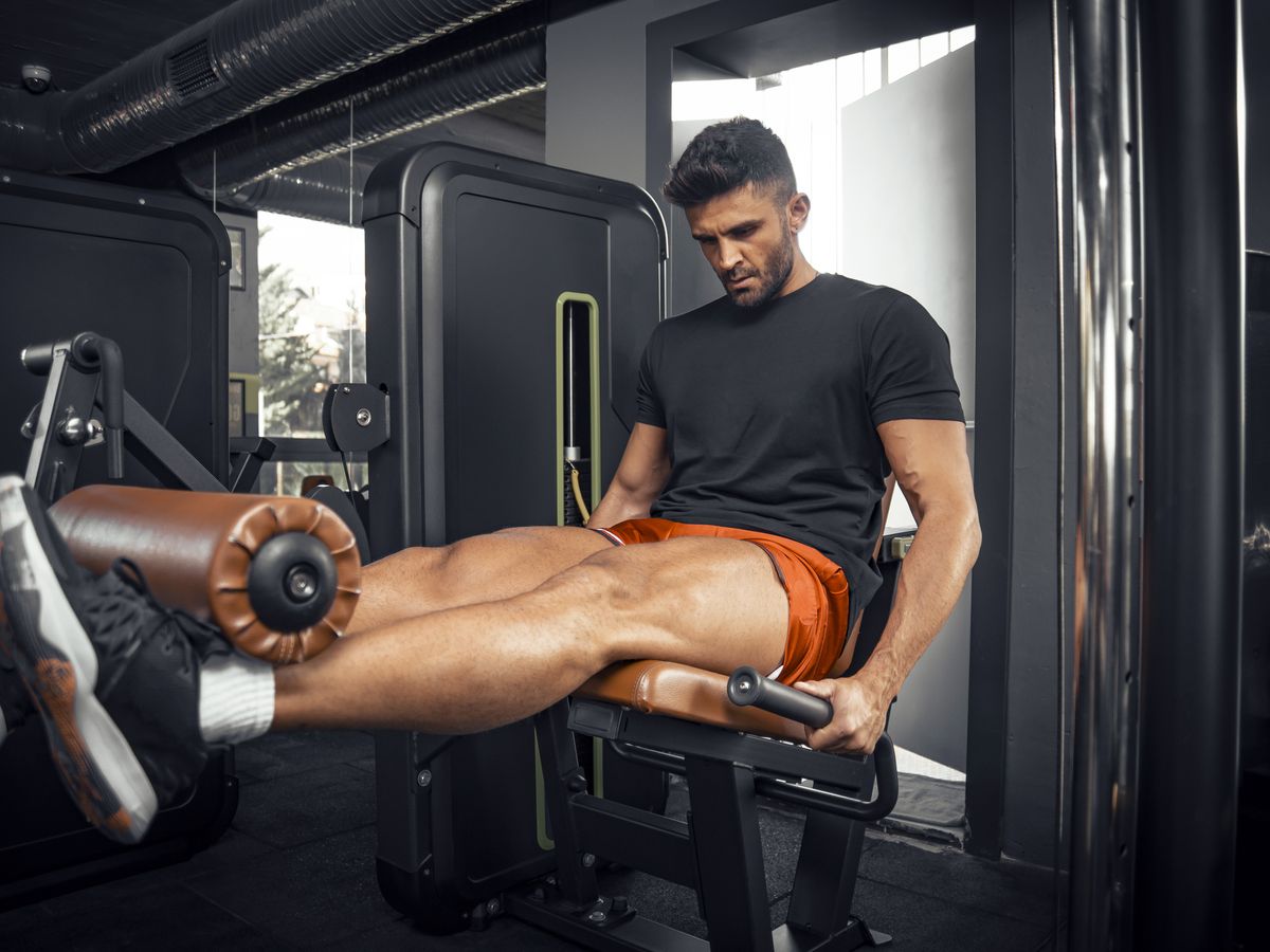 5 Steps on How to Do the Leg Extension