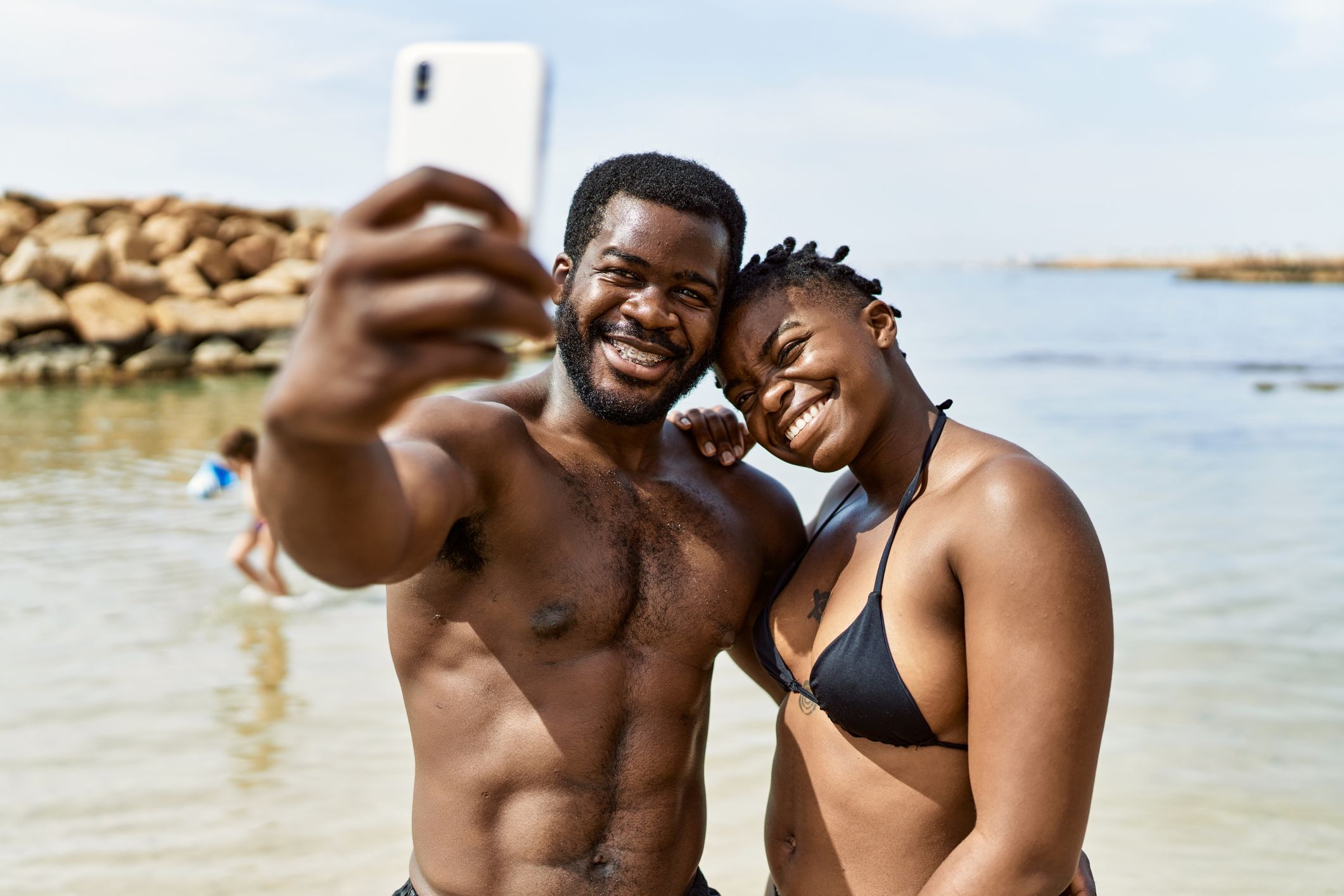 20+ great photo ideas for Instagram | Fotos na praia, Fotos tumblr na  praia, Fotografia de poses na praia