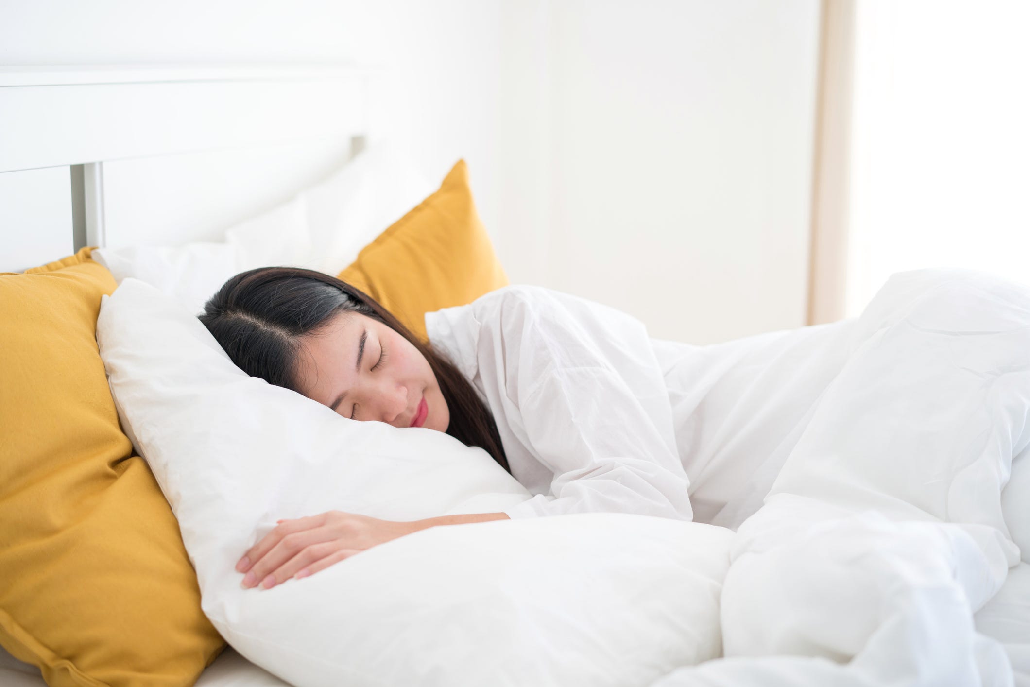 More Elites Are Using CBD to Help With Sleep. Should You?