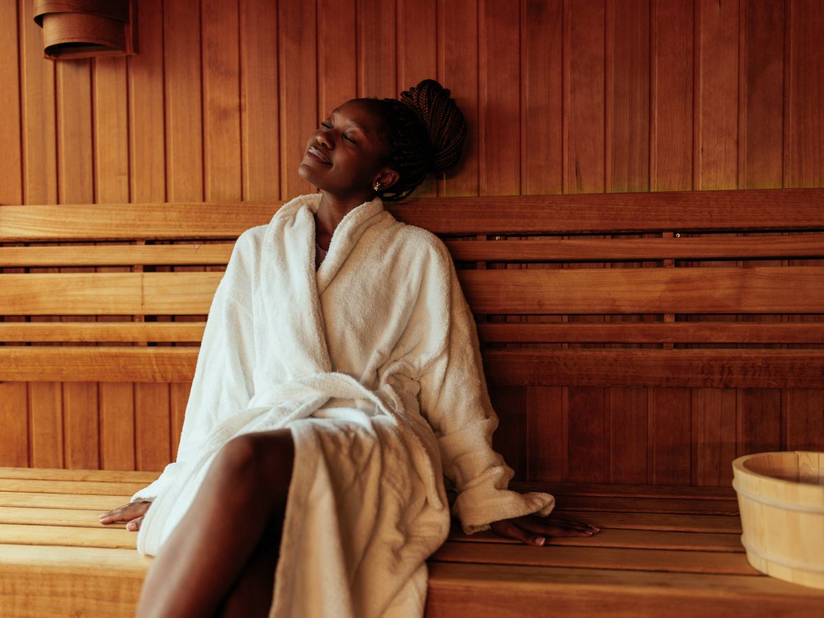 The Health Benefits of Saunas vs. Steam Rooms