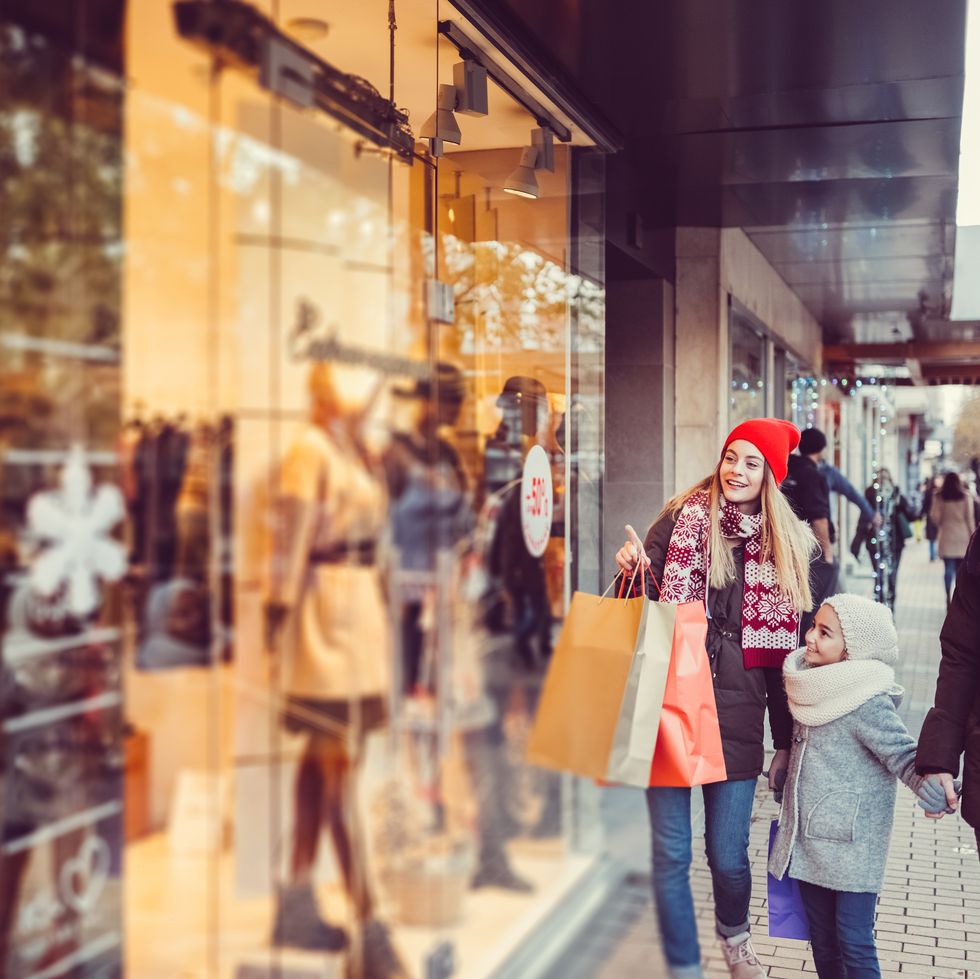 11 Best Christmas Shopping Tips - How to Do Holidays on a Budget