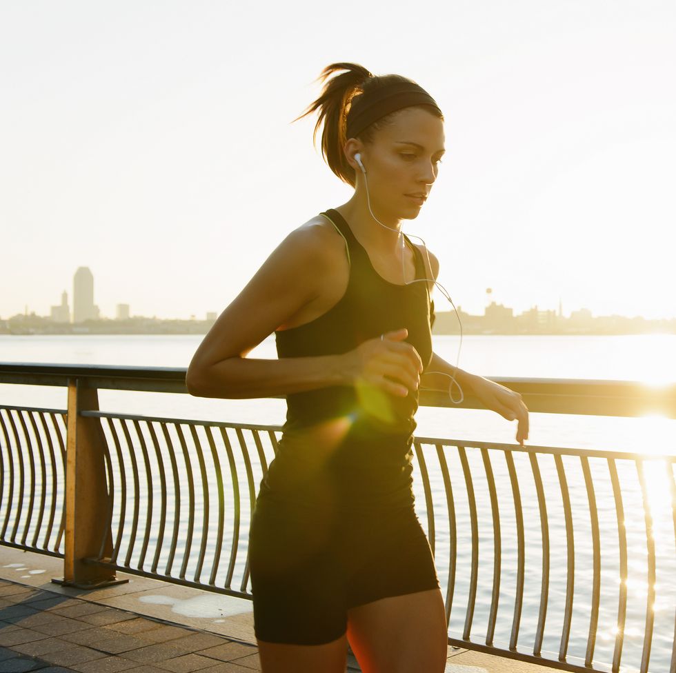 關於跑步減肥，跑對時間點和跑步方式讓瘦身效果提升20％