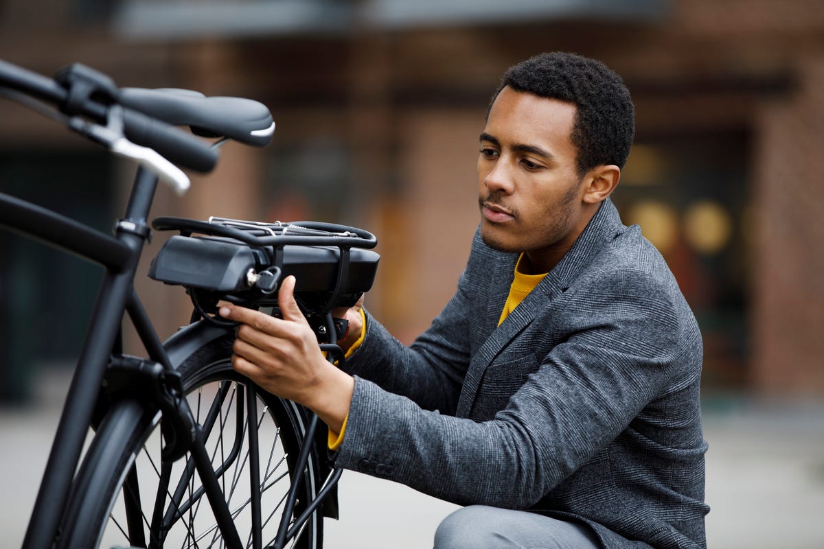 Accessori bici elettrica da acquistare online | Men’s Health