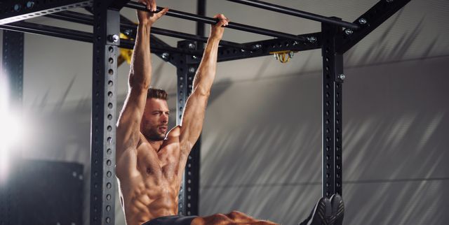 https://hips.hearstapps.com/hmg-prod/images/young-man-doing-l-sit-exercise-outdoors-royalty-free-image-1740498743.pjpeg?crop=1.00xw:0.753xh;0,0.120xh&resize=640:*