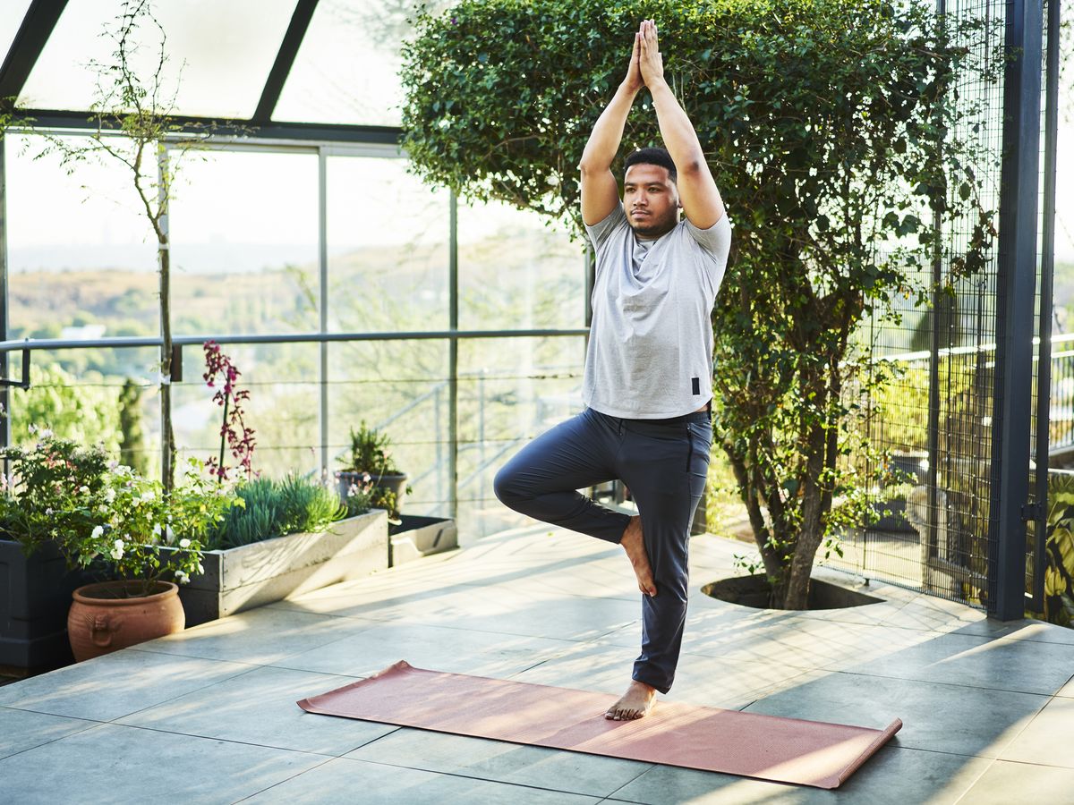 Yoga for Men: 11 Beginner-Friendly Yoga Poses for Men - Jen Reviews