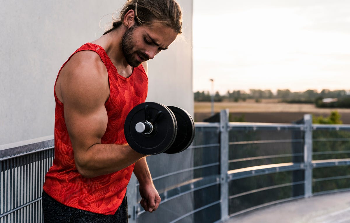 A Top Trainer Shared 5 Tips for Growing Bigger Biceps