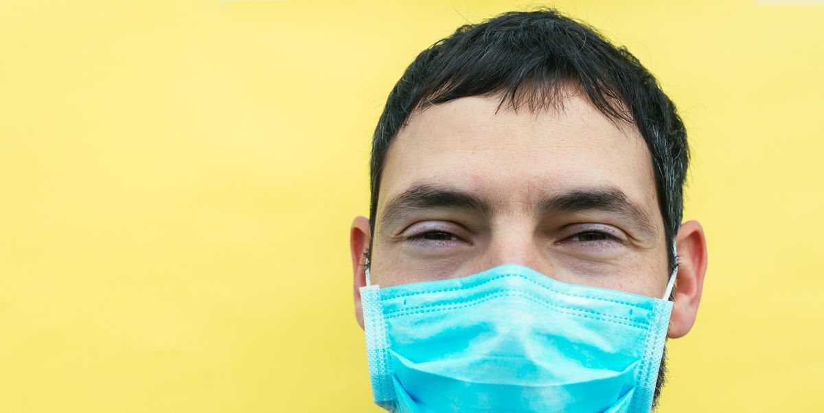 A Doctor Explains How to Prevent Dry Eyes From Wearing a Mask