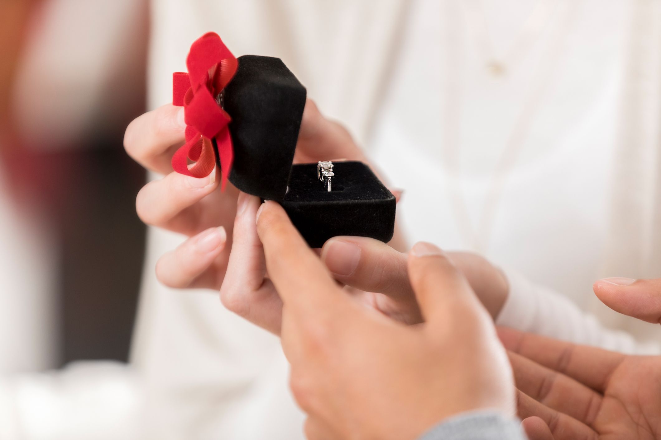 Unique Ideas to Propose on Propose Day - SnapBlooms Blogs