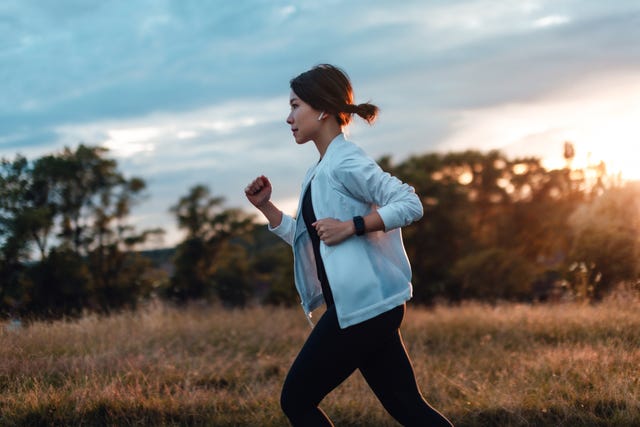 Running in the Rain: How to Do It, Benefits, and Risks