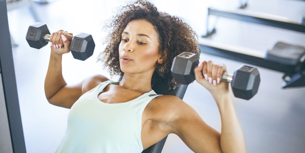 How To Effectively Build Muscle For Women, According To A Trainer