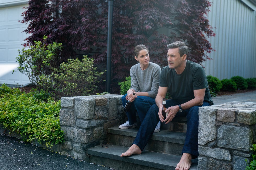 amanda pet, jon hamm your friends nad neighbors