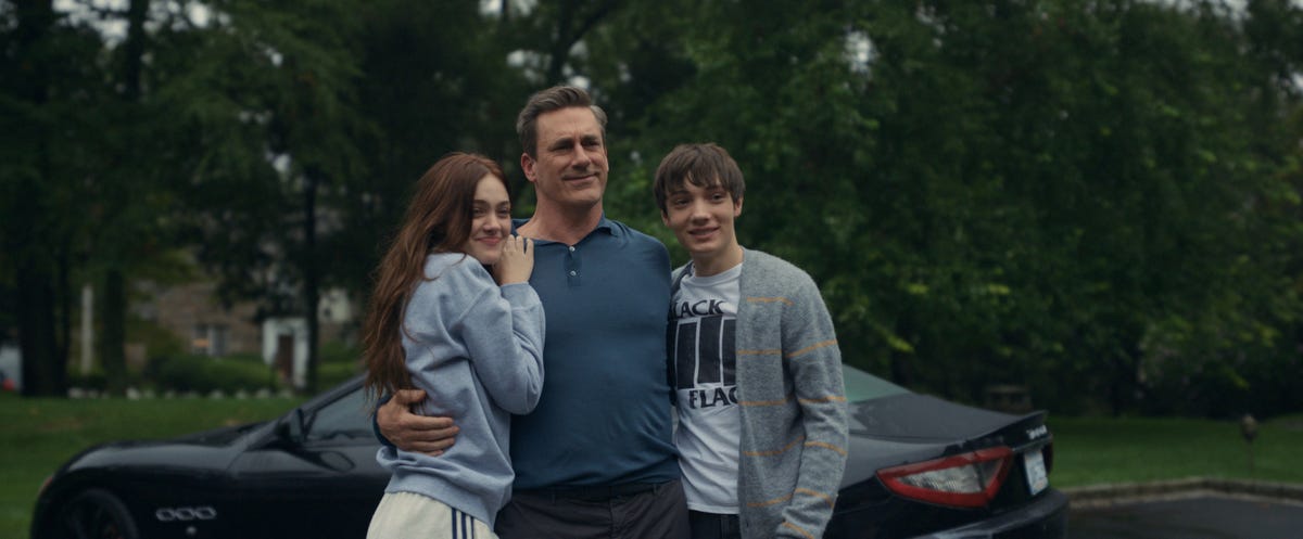 Your Friends and Neighbors için önizleme – resmi fragman (Apple TV+)