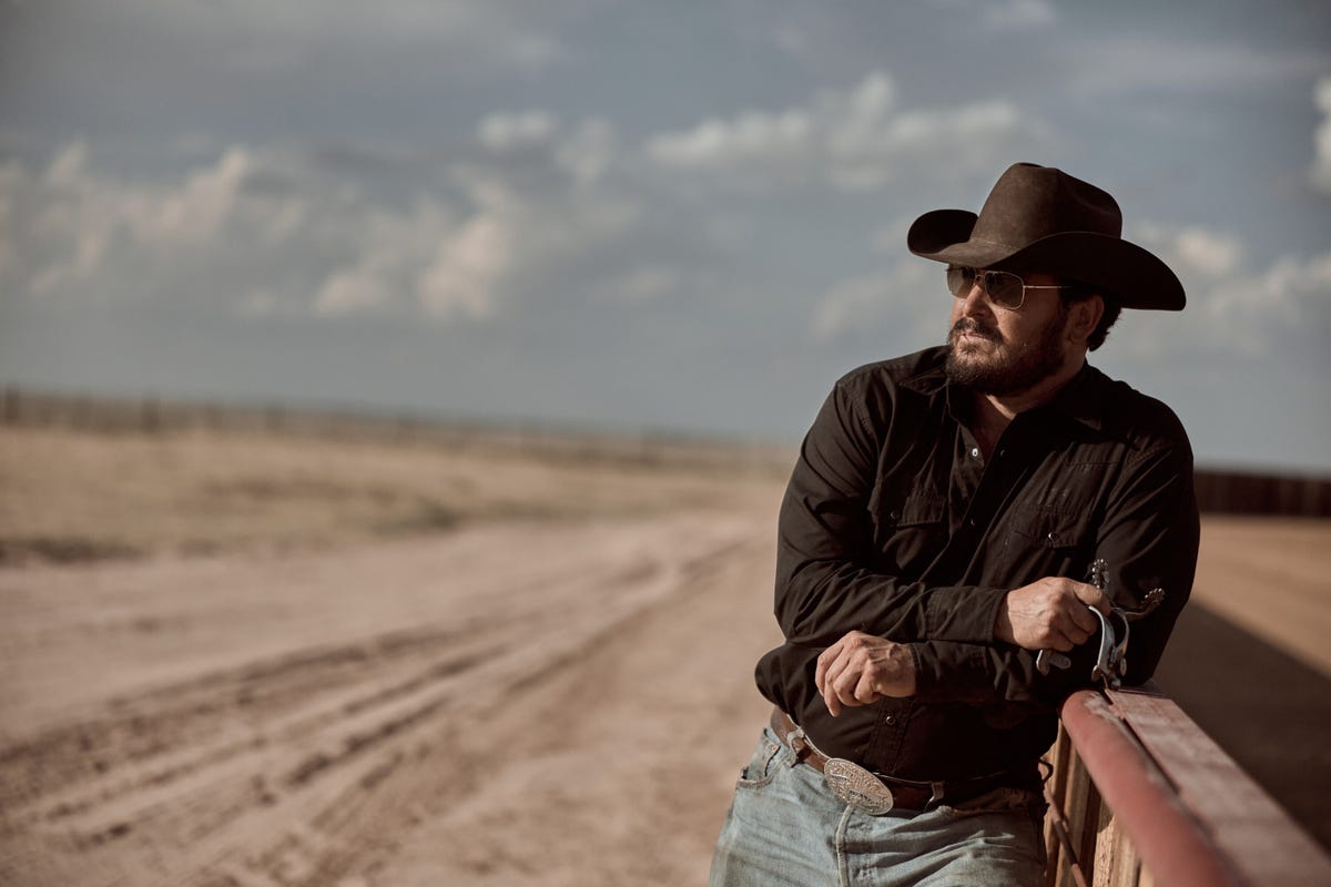 preview for Yellowstone's Chef Gator Reveals His Craziest On-Set Story & Cast-Favorite Recipe