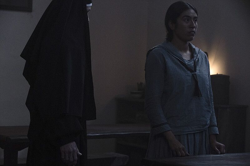 jennifer ehle as sister mary and aminah nieves as teonna of the paramount series 1923 photo cr emerson millerparamount © 2022 viacom international inc all rights reserved