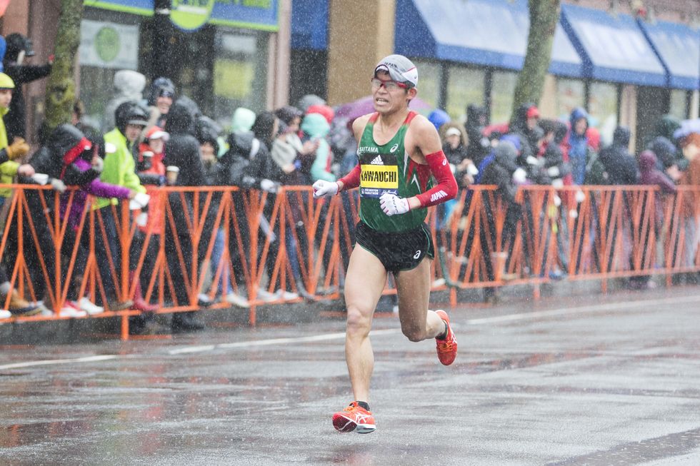 runners compete in the 2018 boston marathon