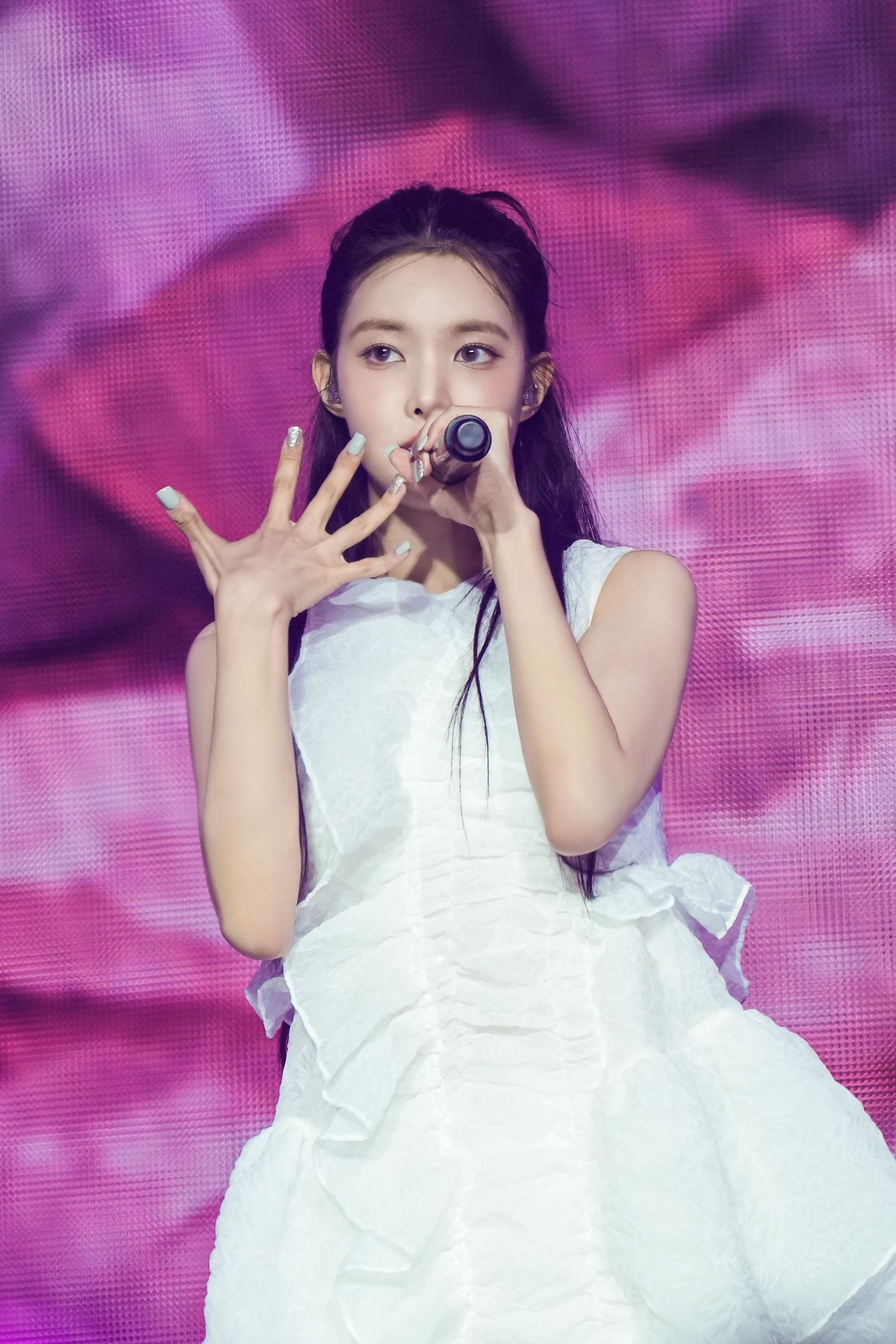 Amazon.co.jp: IVE THE FIRST FAN CONCERT