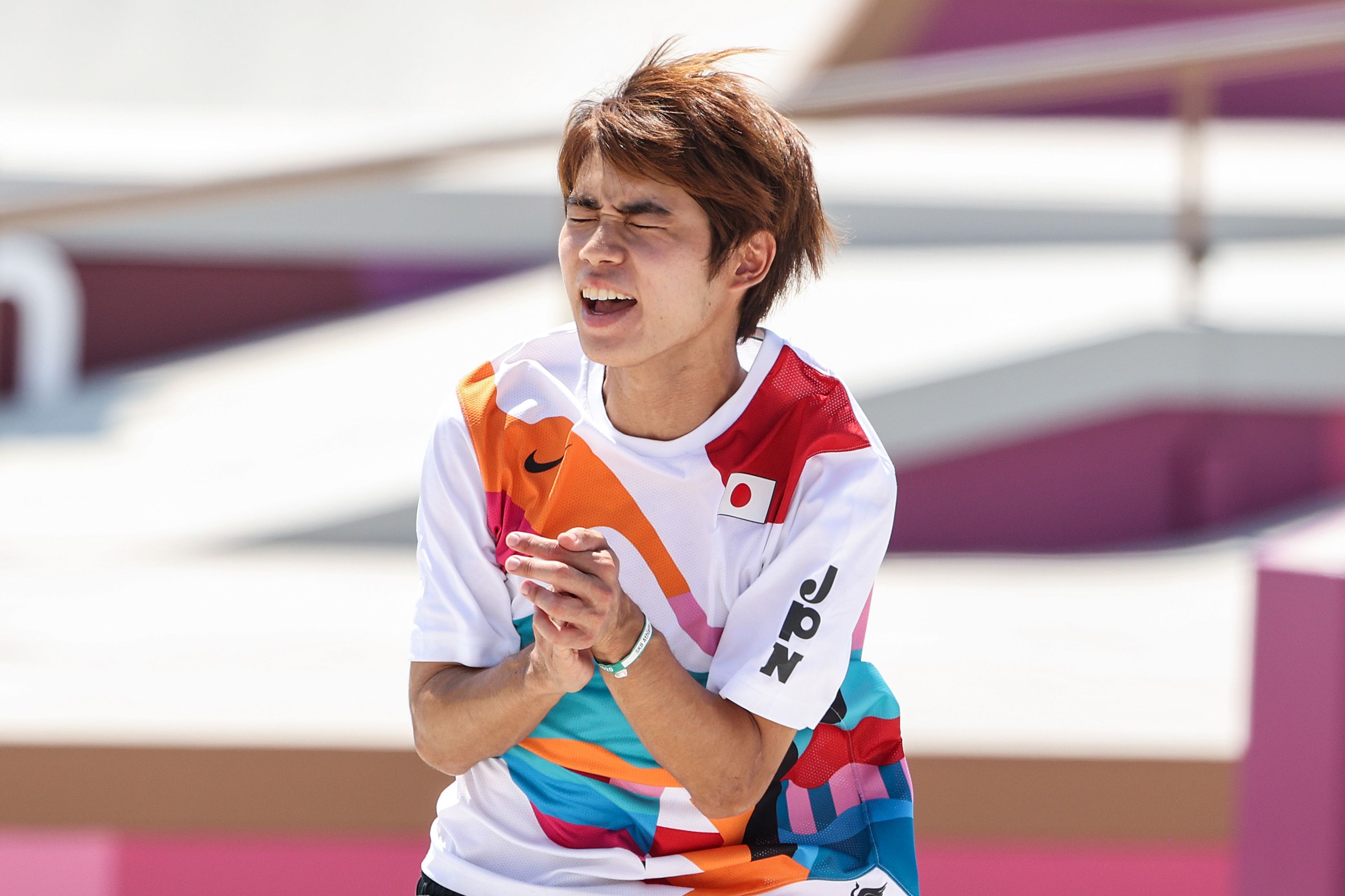 堀米雄斗拿下奧運史上首位滑板金牌！22歲日本滑板王子帥到爆紅身上滑板
