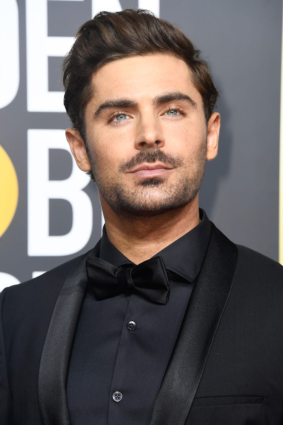 Hair, Facial hair, Beard, Hairstyle, Chin, Eyebrow, Forehead, White-collar worker, Suit, Moustache, 