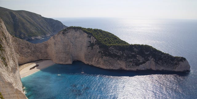 Una spiaggia di Zacinto in Grecia