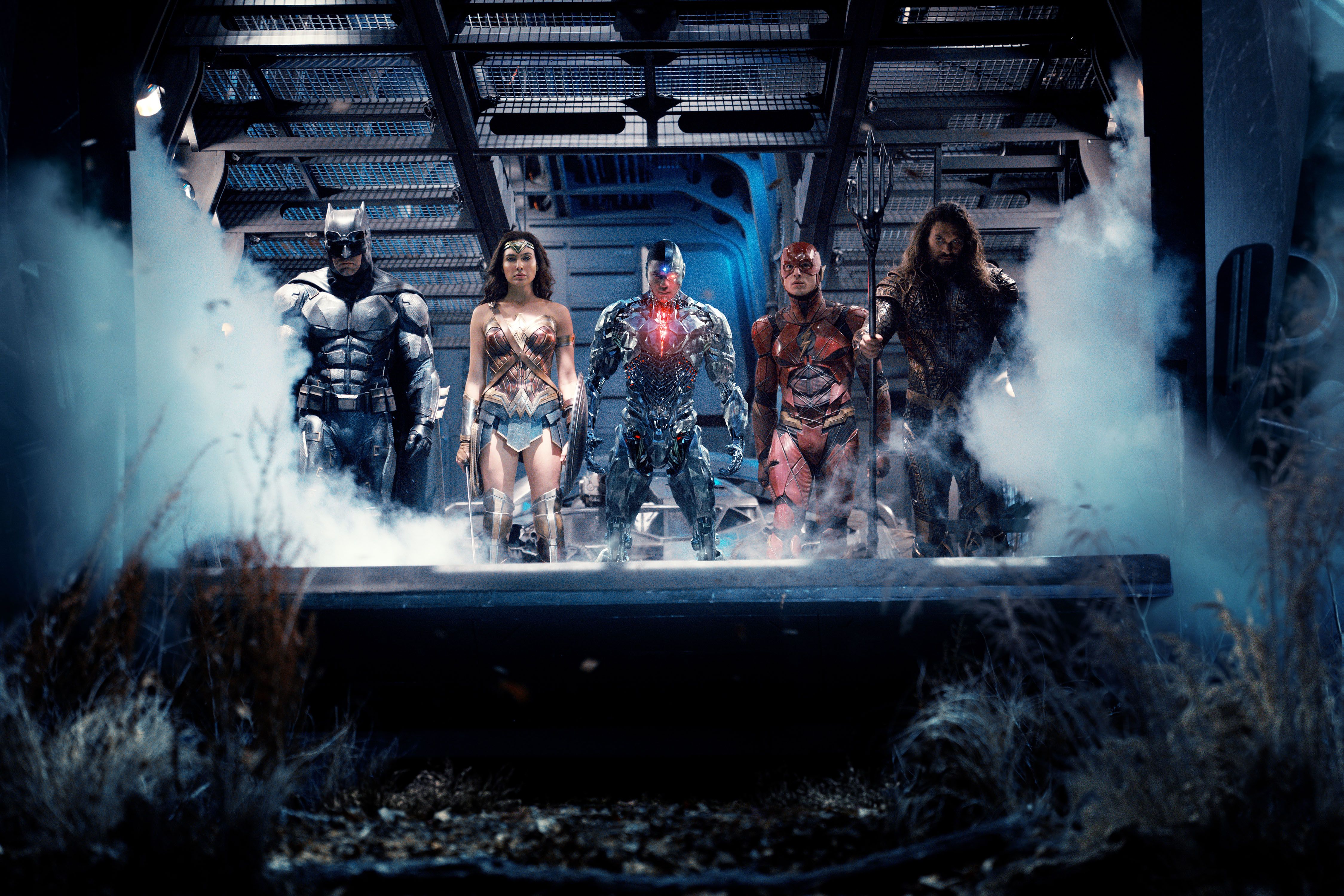 Zack Snyder's Justice League' Messy Superhero Epic Out Now on Digital - CNET