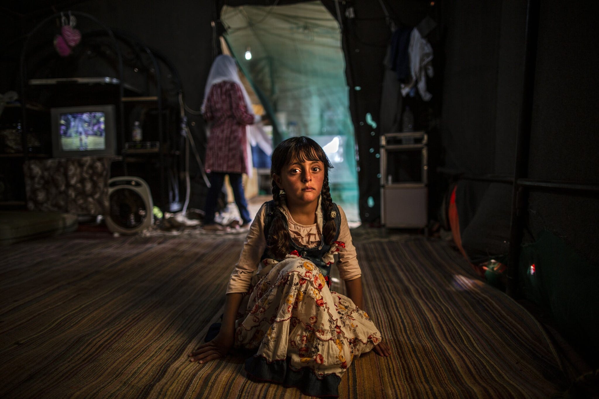 zahra mahmoud in een tent in een vluchtelingenkamp in jordanie waar ze met haar familie woonde na hun vlucht uit syrie