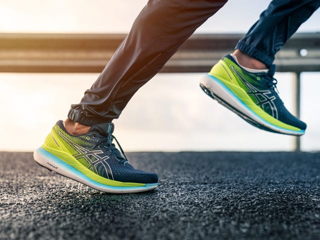 la zapatilla de running asics glideride 2