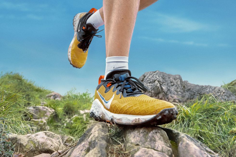 Mejores zapatillas de trail baratas: entrenar en montaña no tiene que ser  caro