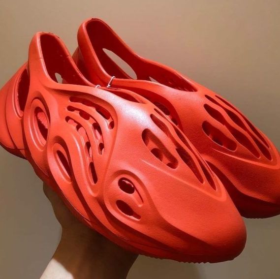 Caballo Paso popurrí Adidas Yeezy Foam Runner: ¿un prototipo de zapatilla para correr?