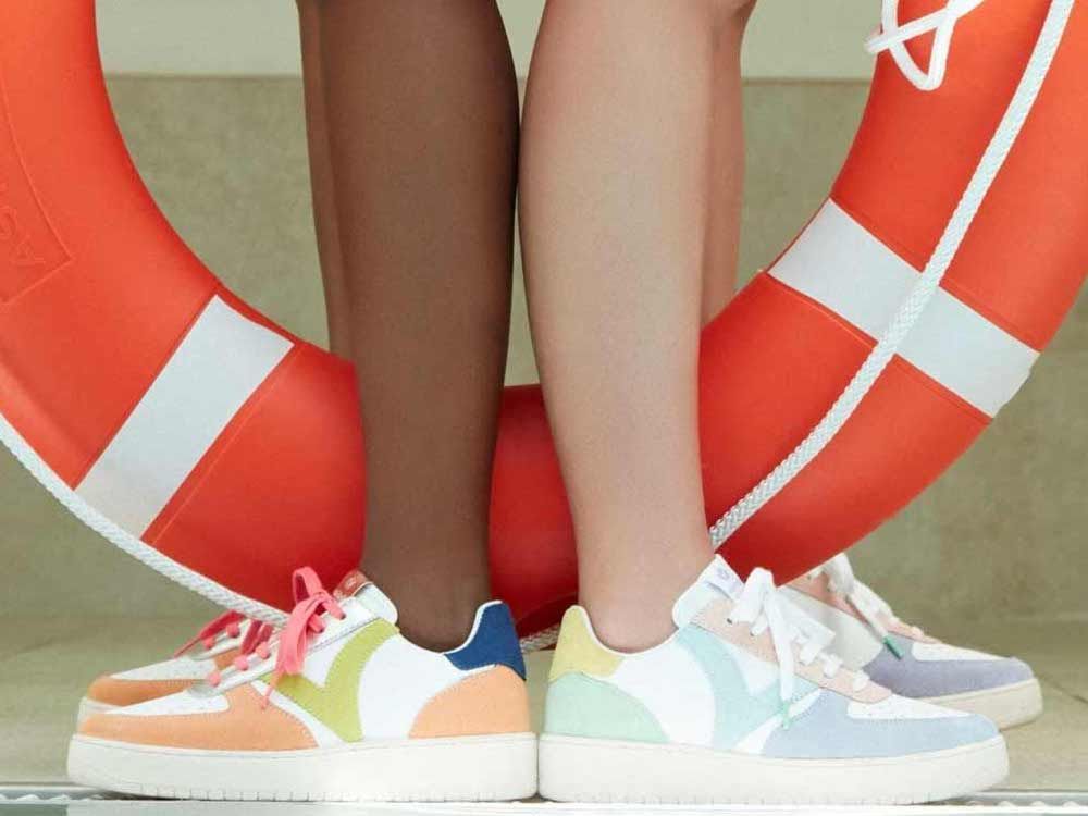10 zapatillas de deporte para mujer que podrás llevar a la oficina