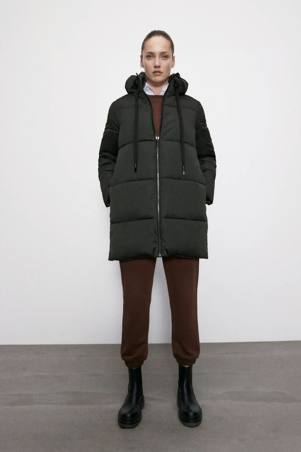 El abrigo reversible de Zara liso