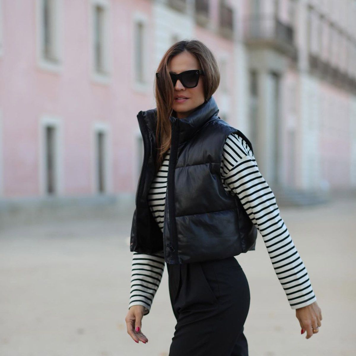 Silvia Zamora: lookazo con chaleco acolchado de Zara