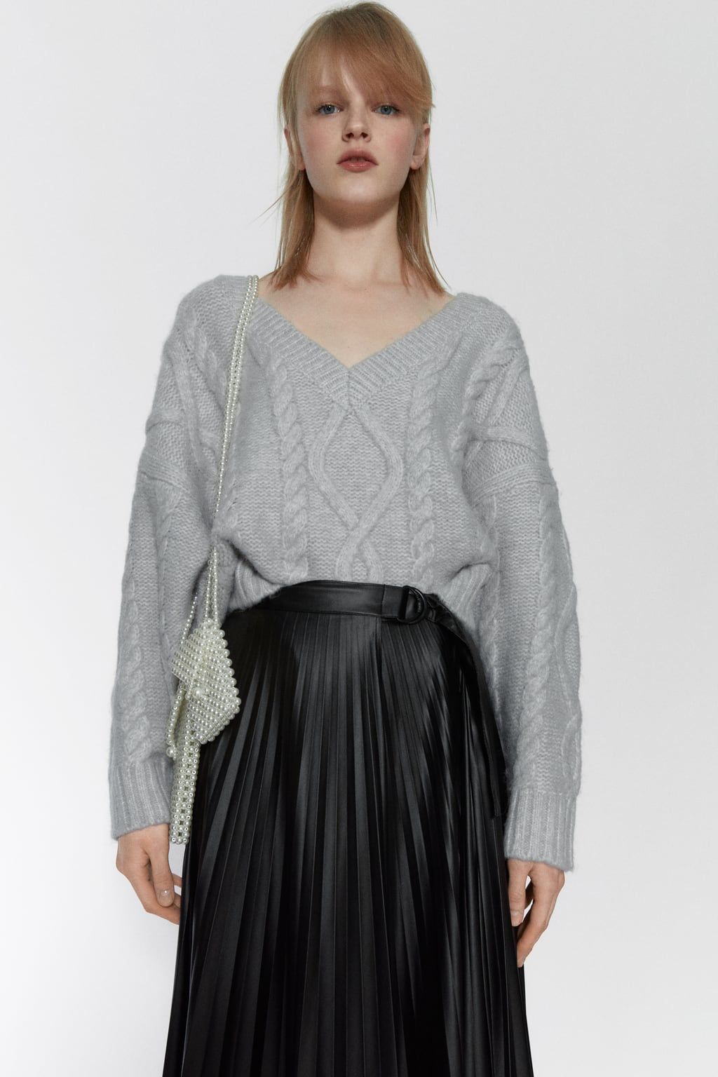 La falda plisada de Zara que buscan todas las famosas para sus looks de la  próxima temporada solo cuesta 30 euros