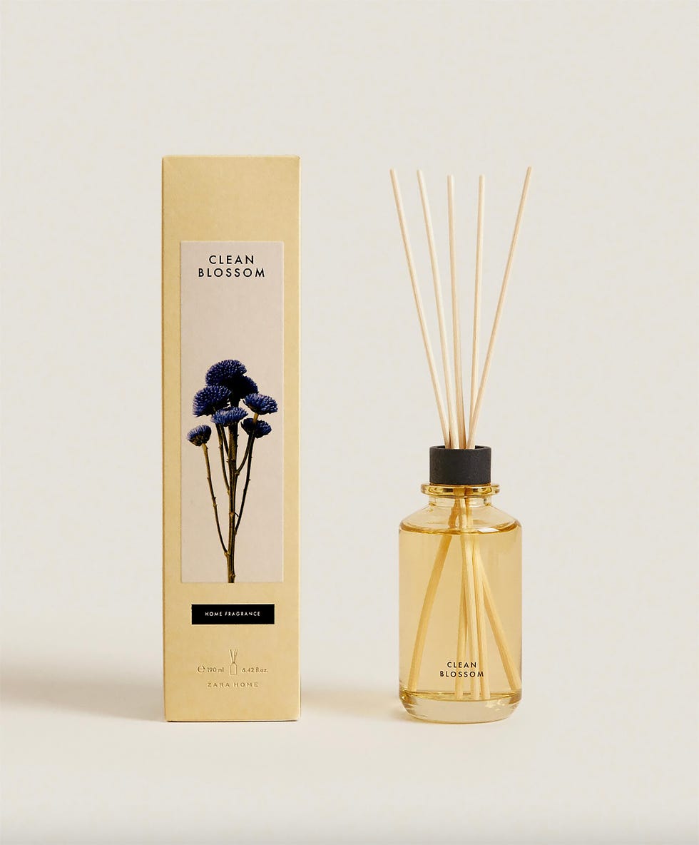 el ambientador floral de zara home para que huela a limpio el dormitorio con aroma relajante