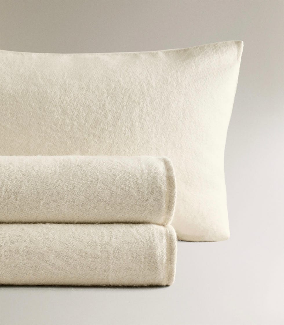 zara home rebaja al 40 por ciento tres colchas para sustituir la funda nórdica: colcha algodón efecto cashmere