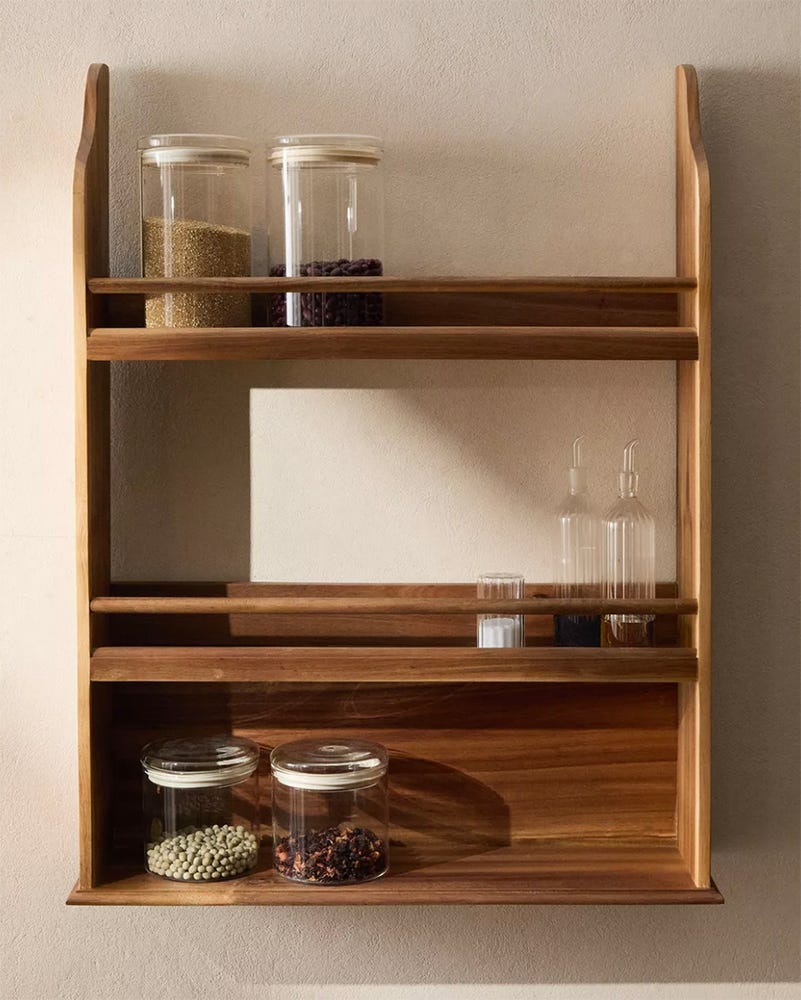 zara home lanza novedades para organizar la cocina en estilo rustico especiero de pared
