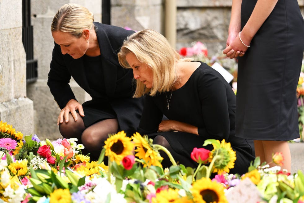 the nation mourns the death of queen elizabeth ii saturday