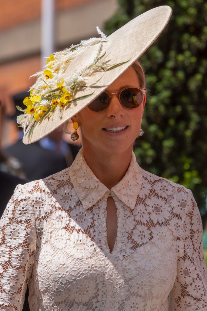 zara-tindall-arrives-at-royal-ascot-wearing-a-cream-lace-news-photo-1687528081.jpg?crop=1xw:1xh;center,top&resize=980:*