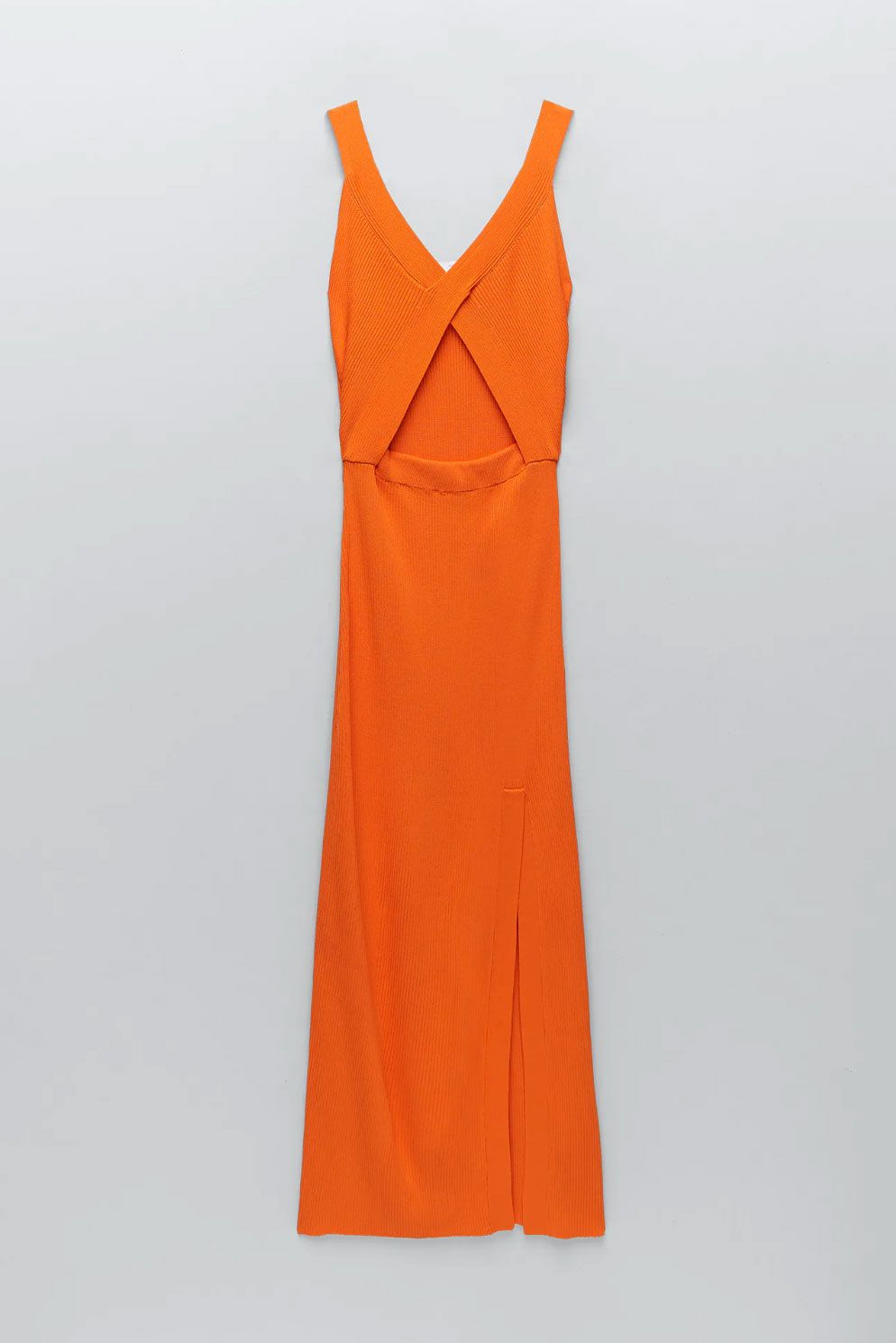 Vestido naranja cut-out  Los 20 vestidos de Zara, Mango y Massimo Dutti a  los que Sassa de Osma