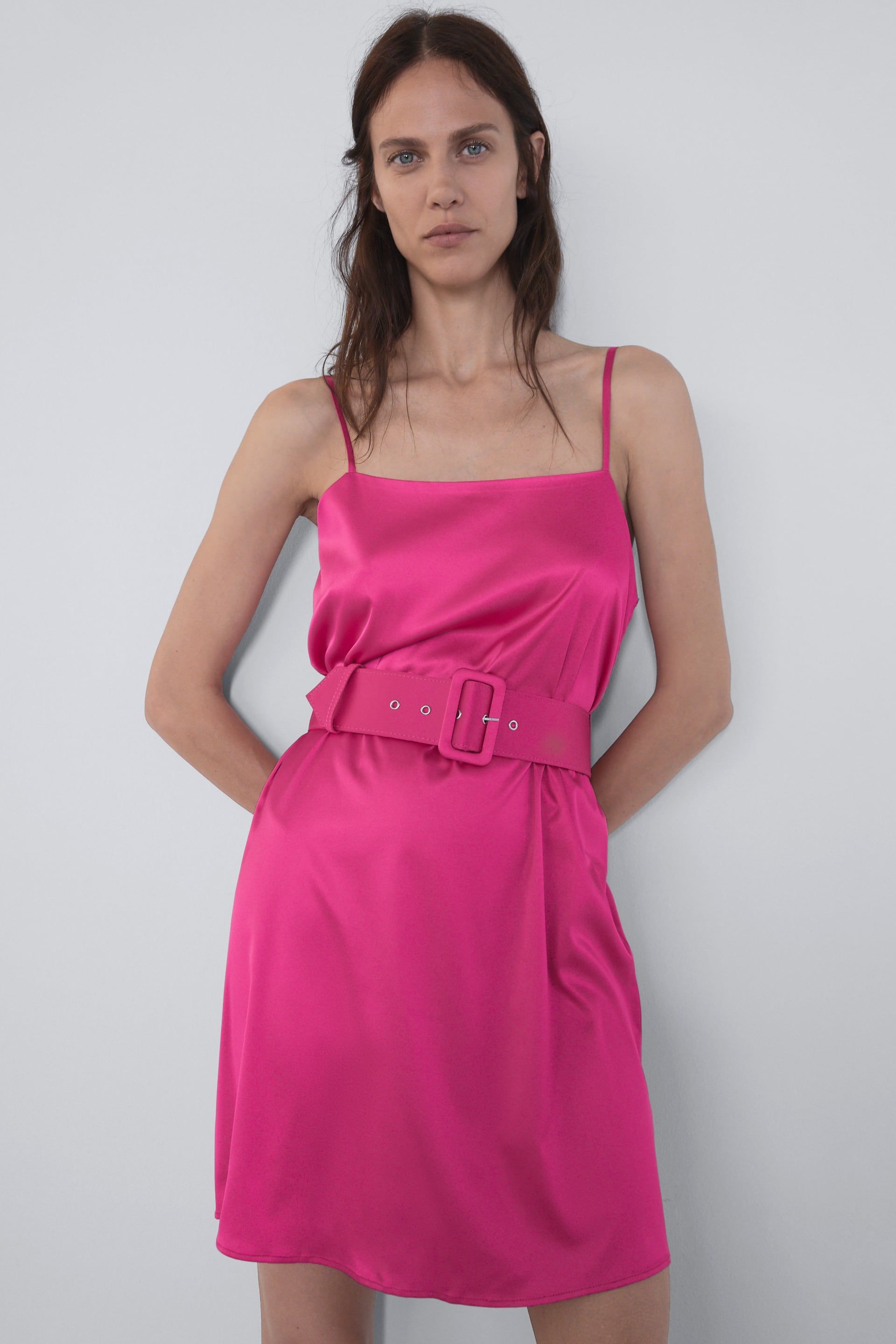 Vestido rosa chicle online zara