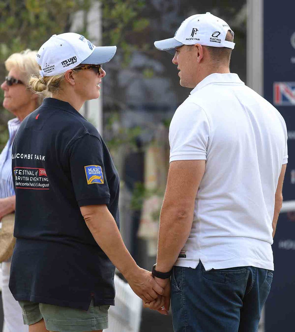 Zara Philips y Mike Tindall de la mano