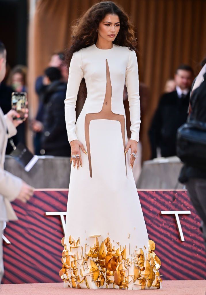 Zendaya’s Dress for the 'Dune: Part Two' Premiere Has the Most Daring ...
