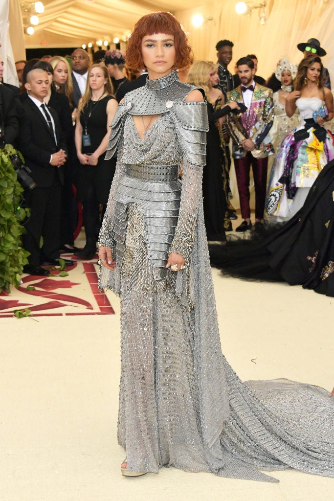 heavenly bodies fashion the catholic imagination costume institute gala arrivals