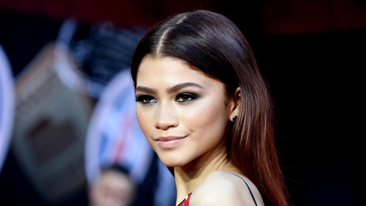 preview for Zendaya's Cinderella Gown Fully Lit Up the Met Gala