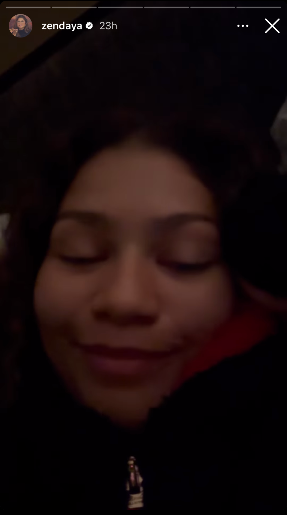 Zendaya goes makeup-free to talk about Coachella performance