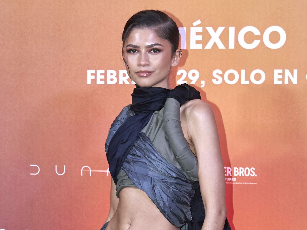 Zendaya Shows Midriff in Leather Outfit for Dune: Part 2 Promo